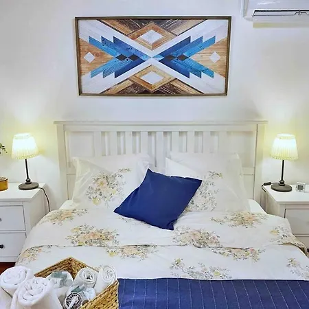 Apartament The Secret Lodge- New With Private Garage, Entire House Veliko Tărnovo