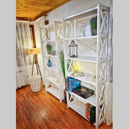 The Secret Lodge- New With Private Garage, Entire House * Veliko Tarnovo