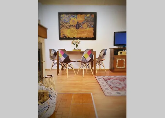 The Secret Lodge- New With Private Garage, Entire House Veliko Tarnovo