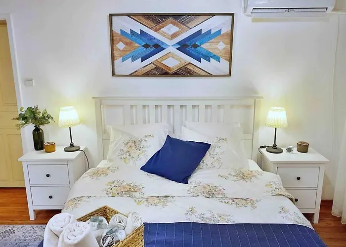 Apartment The Secret Lodge- New With Private Garage, Entire House Veliko Tarnovo