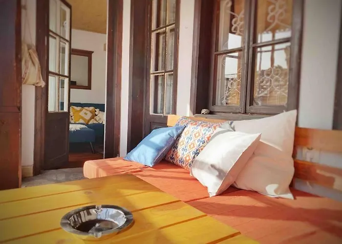 The Secret Lodge- New With Private Garage, Entire House Apartment Veliko Tarnovo