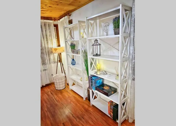 The Secret Lodge- New With Private Garage, Entire House * Veliko Tarnovo